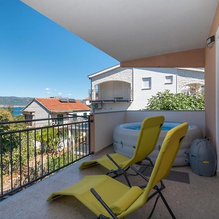Apartment Gagula With Jacuzzi Trogir Exterior foto